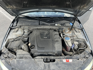 Audi a4 b8 2.0tdi (12 foto / 13)
