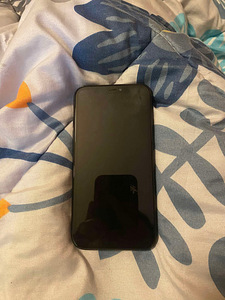 iPhone XR (1 foto / 6)