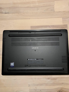 Dell Latitude 7390 (5 foto / 7)