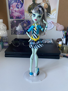 Monster high doll nukk lot lagoona , gigi 13 wishes, frankie (5 foto / 7)