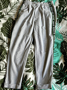 Bershka püksid (1 foto / 1)