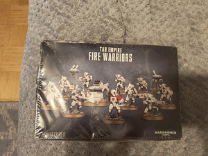 Warhammer 40k Tau Empire XV88 Broadside Battlesuit + Fire Wa (2 foto / 4)