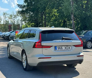Volvo v60 (5 foto / 10)
