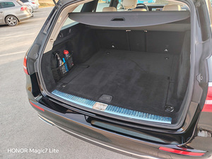 Mercedes-Benz E350 (7 фото из 14)