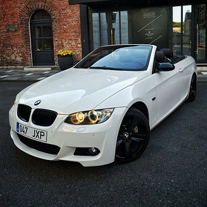 BMW E93 M-Pakett Shadow-line Logic 7 3.0 170kW (2 foto / 13)