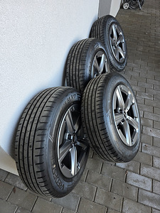 Диски и шины Vredestein Ultrac 100Y XL 205/65R17 (5 фото из 5)