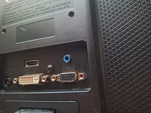 Monitor (3 foto / 3)