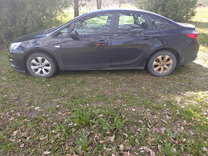 Opel astra 2015 lpg (7 foto / 7)