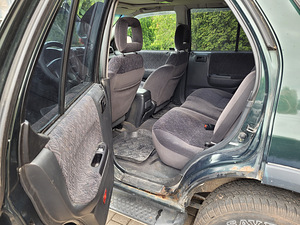 Opel Frontera 2.2D (7 фото из 8)