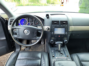 Volkswagen Touareg 4.9 D V10 (11 foto / 15)