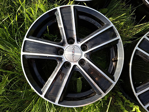 MB VITO W447 2015-... 16" DEZENT VALUVELJED (6 foto / 9)