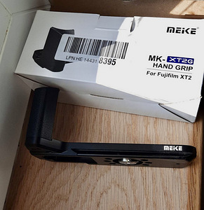 Meike MK-XT2G Hand Grip for FUJIFILM X-T2 (6 foto / 7)