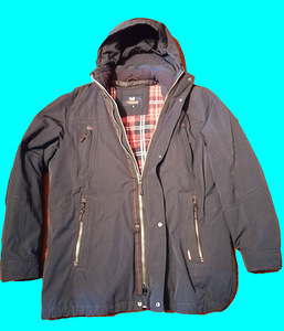 Продам куртку (2 фото из 2)