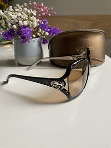 Päikeseprillid GUCCI (2 foto / 2)