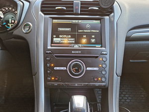 Ford Mondeo (12 foto / 15)