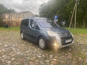 Citroen Berlingo XTR 1.6HDI (2 foto / 12)