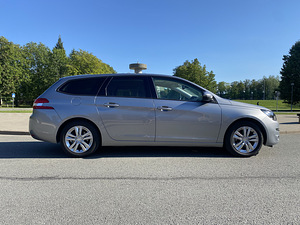 Peugeot 308 (5 foto / 8)