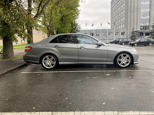 Mercedes-Benz E200 Cdi AMG Optic (4 foto / 9)