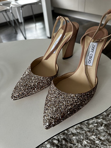 Jimmy Choo originaal, suurus 40. (1 foto / 4)