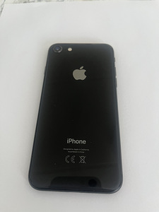 Apple iphone 8 64 GB (3 фото из 4)
