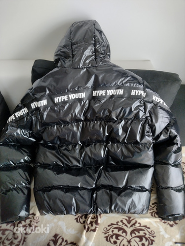 Новая теплая зимняя куртка (фото #2)