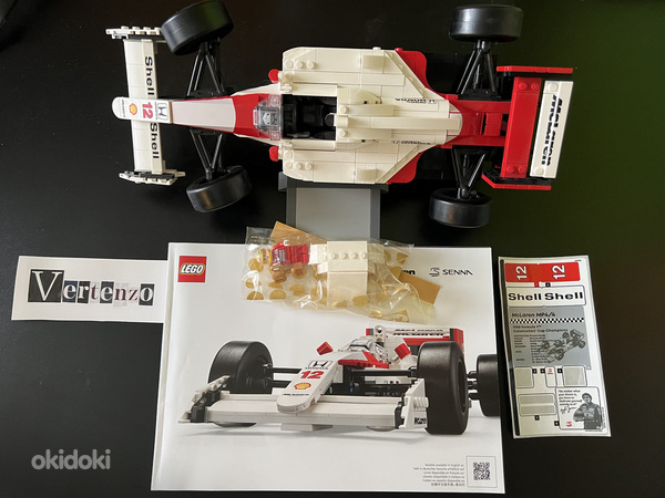 LEGO® Icons McLaren MP4/4 и Айртон Сенна