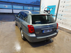 Totota Avensis (3 foto / 4)