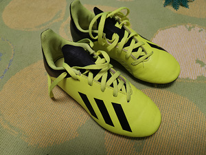 Jalgpallijalatsid adidas X 18.4 FxG Jr DB2420, suurus 31 1/2 (2 foto / 4)