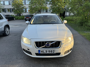 Volvo V70 2012 aasta (7 foto / 10)