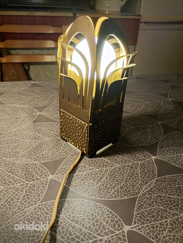 Vanavara. lamp valgest marmorist töökorras jne.