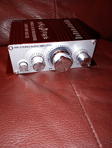 Stereo Võimendus 130 W uus+ ühendus juhtmed jne. (4 foto / 9)
