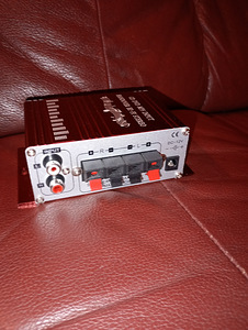 Stereo Võimendus 130 W uus+ ühendus juhtmed jne. (6 foto / 9)
