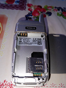 Кнопочные телефоны Motorola+ 2 Nokia без аккумулятора и заря (5 фото из 8)