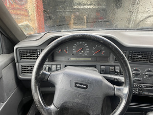 Volvo 850 2.4 автомат (3 фото из 6)