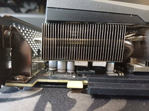 MSI GeForce RTX 3070 GAMING Z TRIO 8G LHR (6 foto / 9)