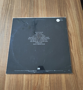 Vinyl LP AC/DC - "BACK IN BLACK" (2 foto / 6)