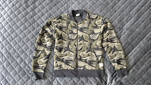 JACK & JONES толстовка, Размер M (1 фото из 2)