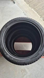 3 использованных шины Hankook Winter i*cept IZ2 245/40R18 (2 фото из 5)