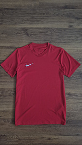 Nike Dri-FIT treeningsärk suuruses M (2 foto / 4)