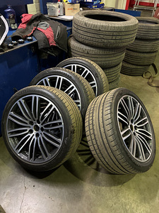 BMW 664M rattad BMW Goodyear Eagle F1 Asymmetric 3 (1 foto / 7)