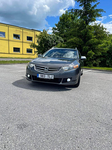 Honda accord (3 foto / 6)