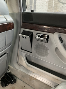 Запасные части BMW e38 (5 фото из 9)