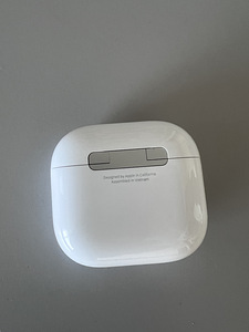 Apple AirPods 4 Kõrvaklapid (6 foto / 7)