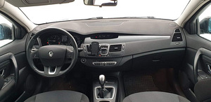Renault Laguna 3 (8 фото из 8)