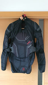 Leatt 3DF AirFit kaitsesärk XXL (1 foto / 6)