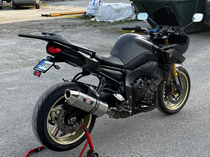 Yamaha FZ8 (5 foto / 6)