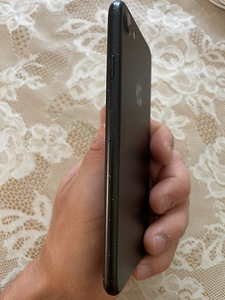 2 tükki iphone 7 32GB, roosa kuld ja must, hind mõlemale 99€ (8 foto / 10)