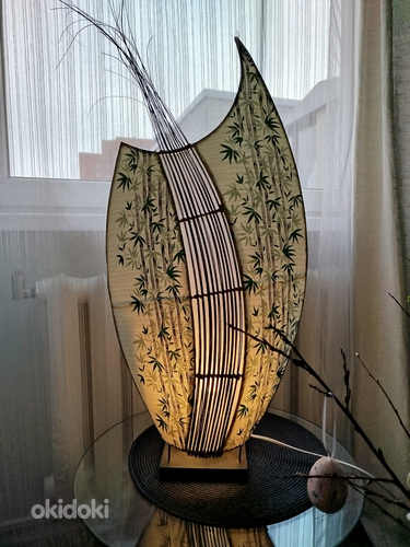Ainulaadne lamp, valgusti