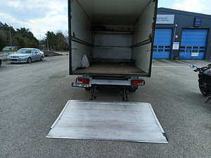 Mercedes-Benz Sprinter (8 foto / 13)