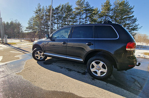 M/V VW Touareg (10 foto / 10)